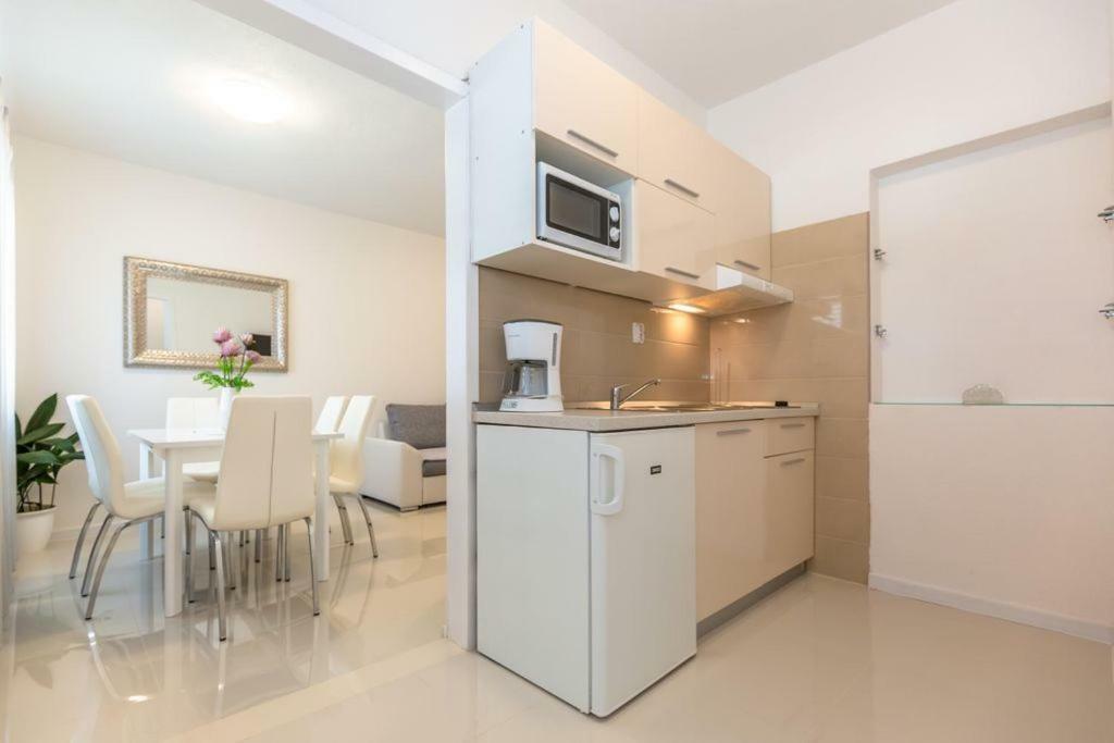 Tatijana Holiday Apartments Makarska Ngoại thất bức ảnh